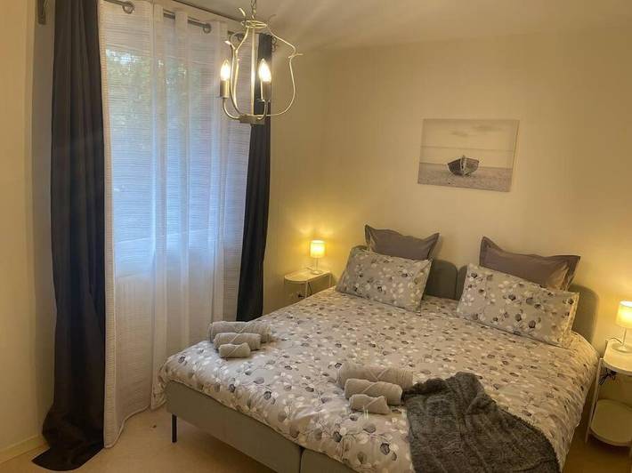 Location de vacances pour 8 personnes, avec jardin à Chenôve - 4