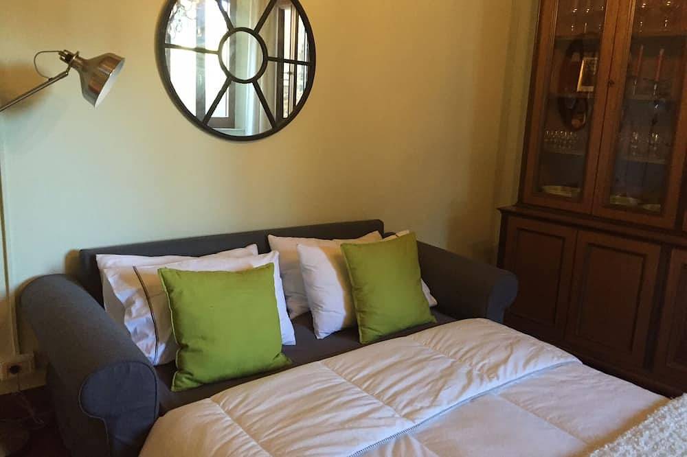 Appartamento intero, Bellezza e serenità in un premio di Montalcino Località che dormirà 4 adulti. in Montalcino, Val d’Orcia