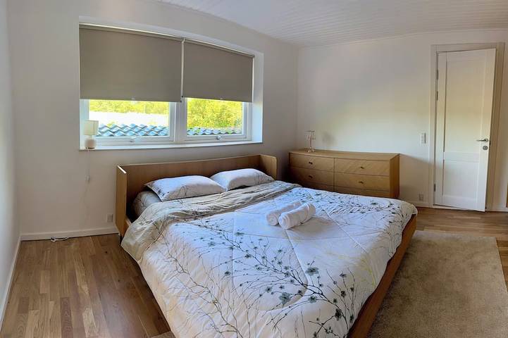 4 Bedroom Villa with pool. in Hovedstaden