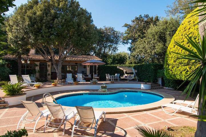 Ferienhaus für 10 Personen, mit Garten und Pool sowie Balkon in Canyamel