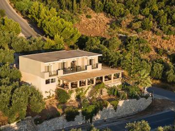 Ferienwohnung für 5 Personen, mit Balkon und Garten auf Zakynthos