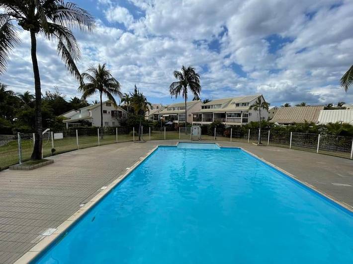 Location de vacances pour 8 personnes, avec jardin et piscine dans Plage de l'Hermitage