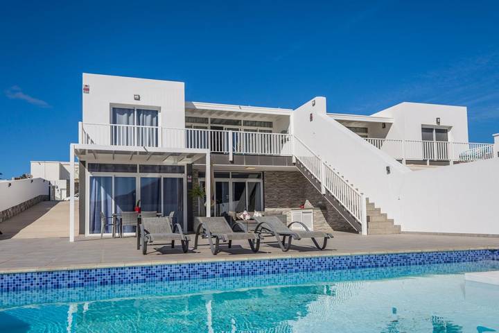 Ferienhaus für 8 Personen, mit Balkon und Whirlpool sowie Garten auf Lanzarote - 3