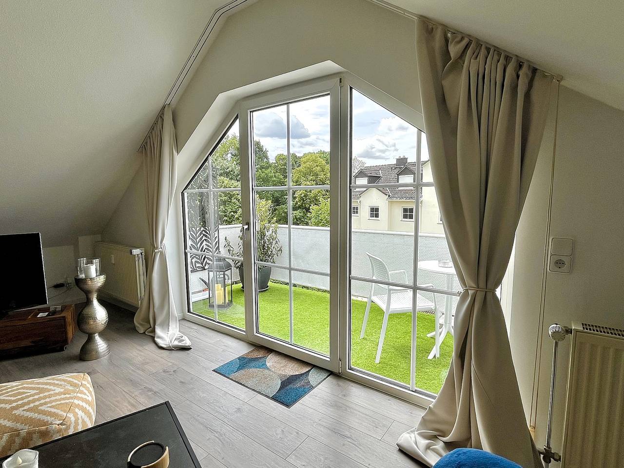 Ganze Wohnung, Ferienwohnung 'An-der-Aschaffaue' mit Balkon und Wi-Fi in Aschaffenburg, Mainviereck