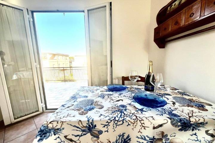 Gîte pour 4 personnes, avec terrasse et vue sur l’océan, adapté aux familles à Terracina - 2