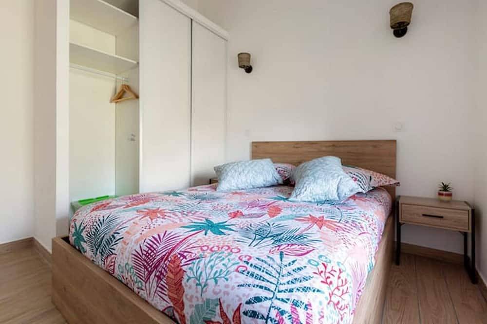 Entire apartment, Close to town center, 11 minutes from Center Parc. Mezzanine and children's play area. in Casteljaloux, Nérac region