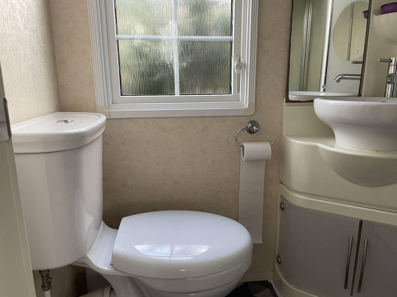 Chalet Sleeps 4 Near Cymyran Beach in Isle of Anglesey