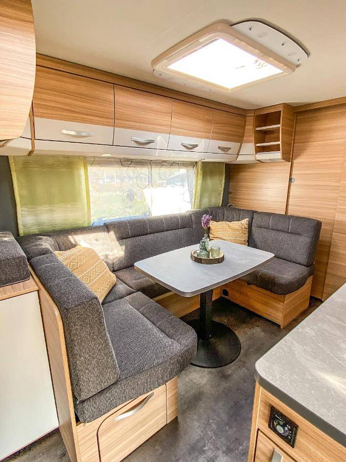 Mobile Home in Belauer See, Belau