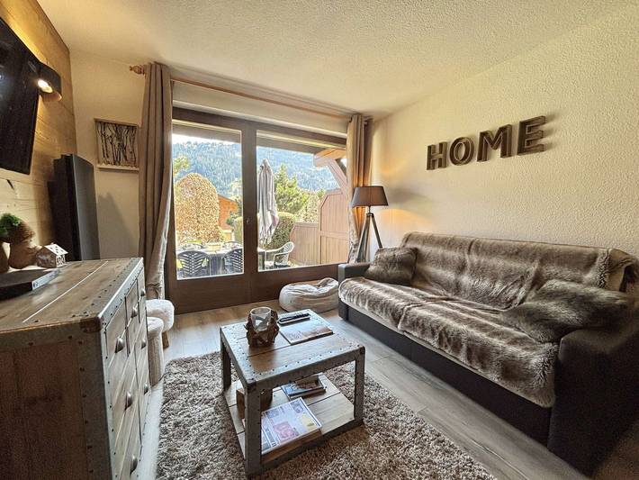 Apartamento entero, Apartamento con jardín en Praz Sur Arly, cerca del centro y las pistas, ideal para 4 personas in Praz-sur-Arly, Pays du Mont-Blanc