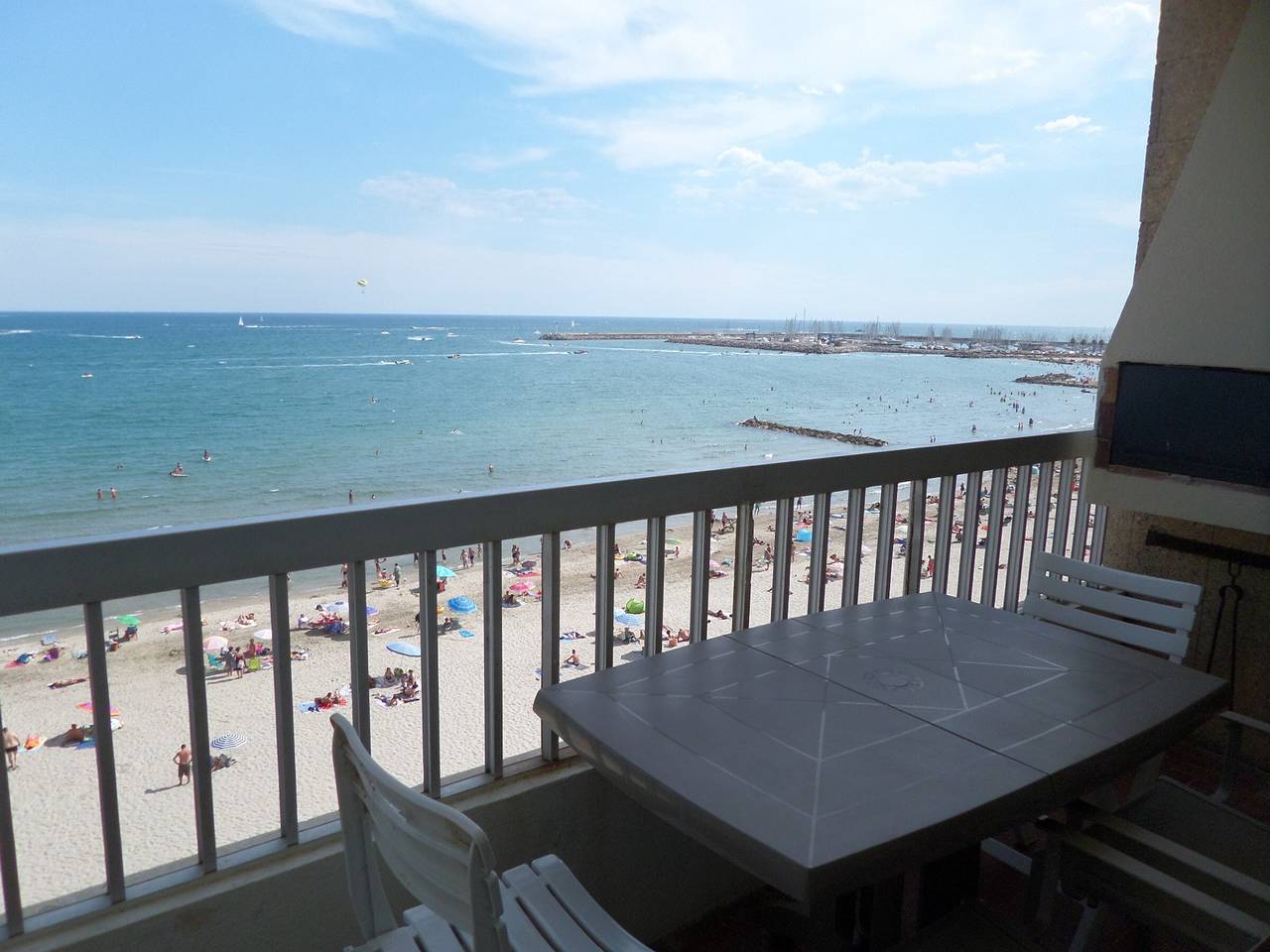 Appartement entier, Palavas F2 lumineux, proche plage et commerces, Tv et wifi inclus in Palavas-les-Flots, Côte méditerranéenne (France)