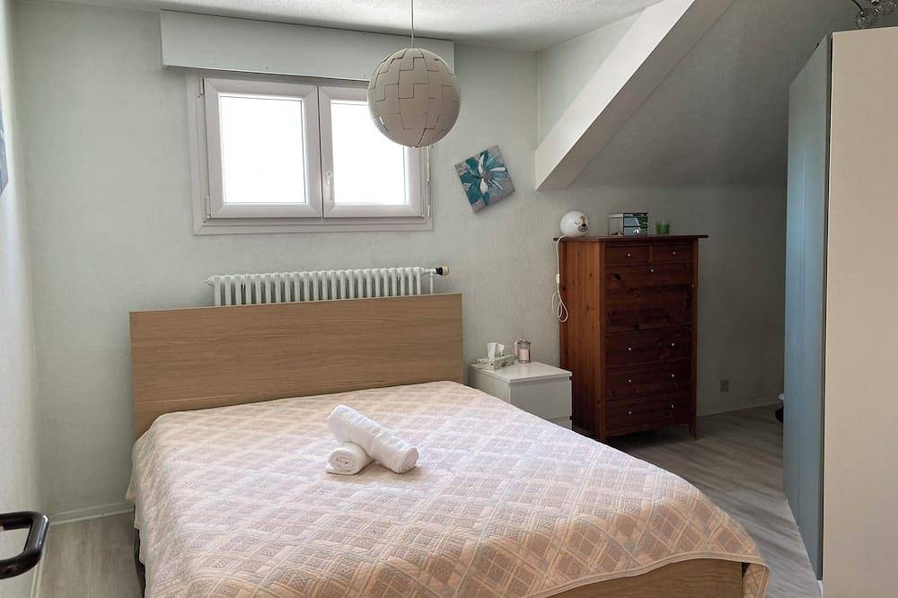 Entire apartment, Bel ap. Confortable à 2 Min. de Genève! Tram à Côté, qui Mène à Genève en 10 min in Ambilly, Saint-Julien-en-Genevois region