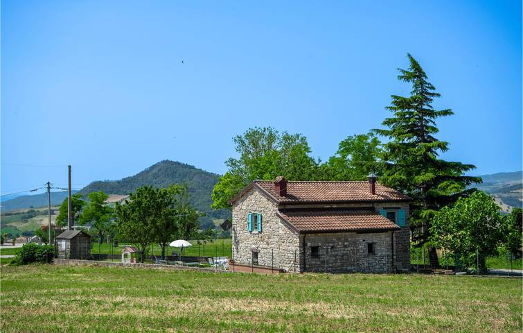 Casa vacanza per 6 persone con giardino in Monte Grimano Terme, Pesaro-Urbino