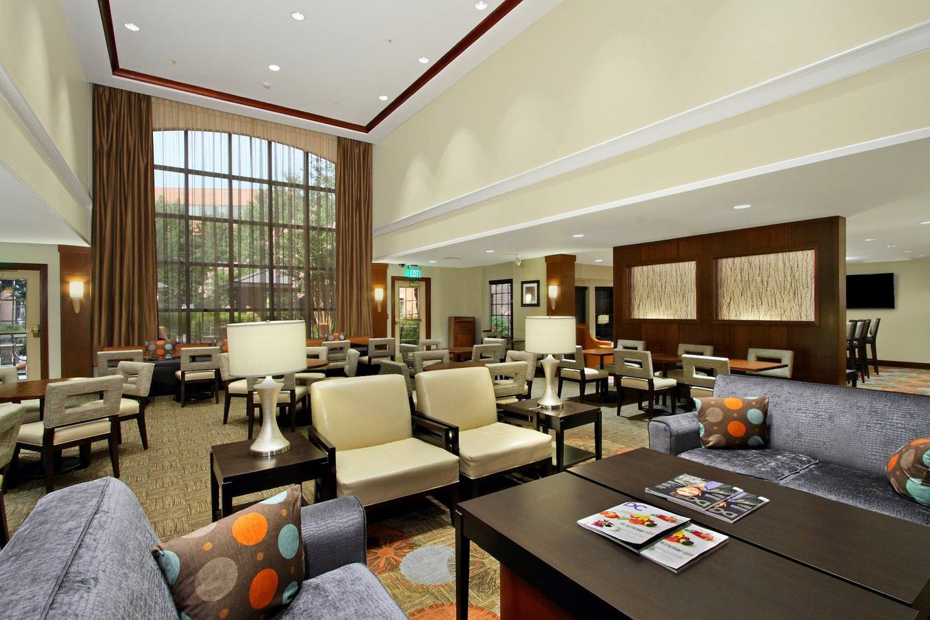 Ganzes Studio, Staybridge Suites Tysons - Mclean in McLean, Fairfax County