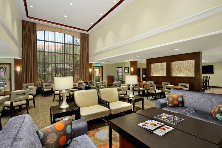 Entire studio, Staybridge Suites Tysons - Mclean in McLean, Fairfax County