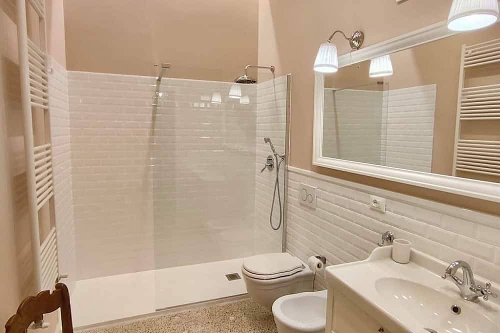 Entire apartment, Albenga \"Historic Residence Senator Rolandi Ricci\" in Albenga, Riviera di Ponente