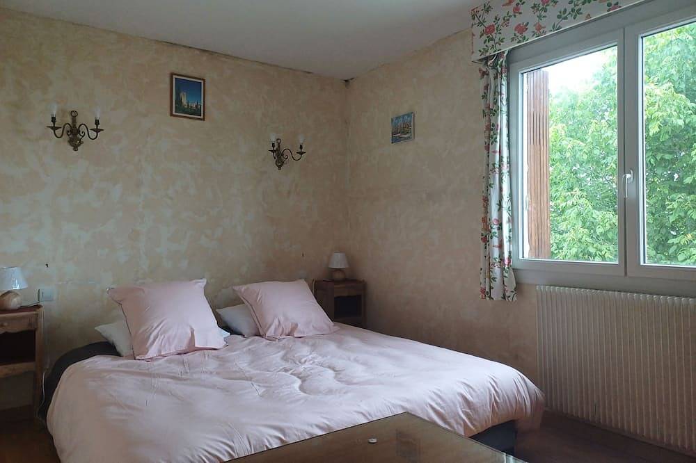 Grande Maison 4 ch Superbe vue in Orbeil, Parque Natural Regional Livradois-Forez