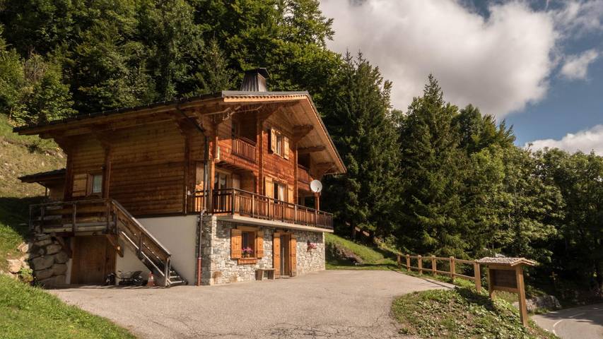 Gîte pour 4 personnes, avec Terrasse à La Giettaz