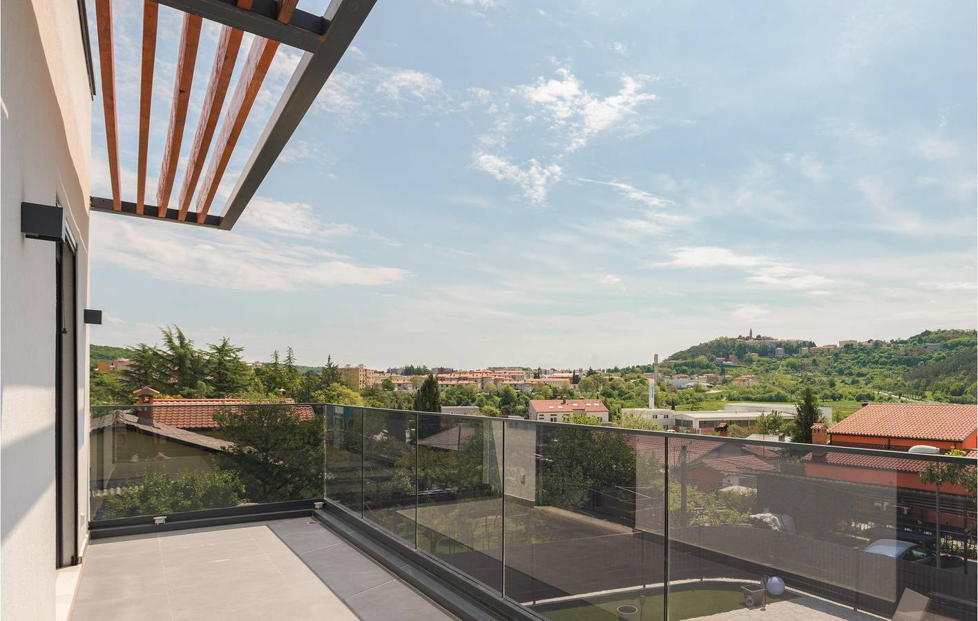 Charmant appartement 1 chambre avec piscine, Wi-Fi et parking, à proximité du centre-ville in Labin City, Labin