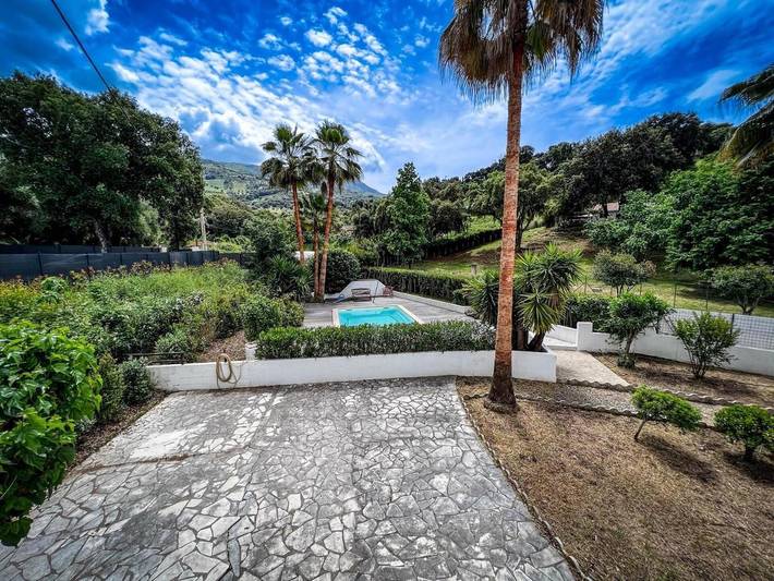 Location de vacances pour 10 personnes, avec jardin et terrasse à Cuttoli-Corticchiato - 3