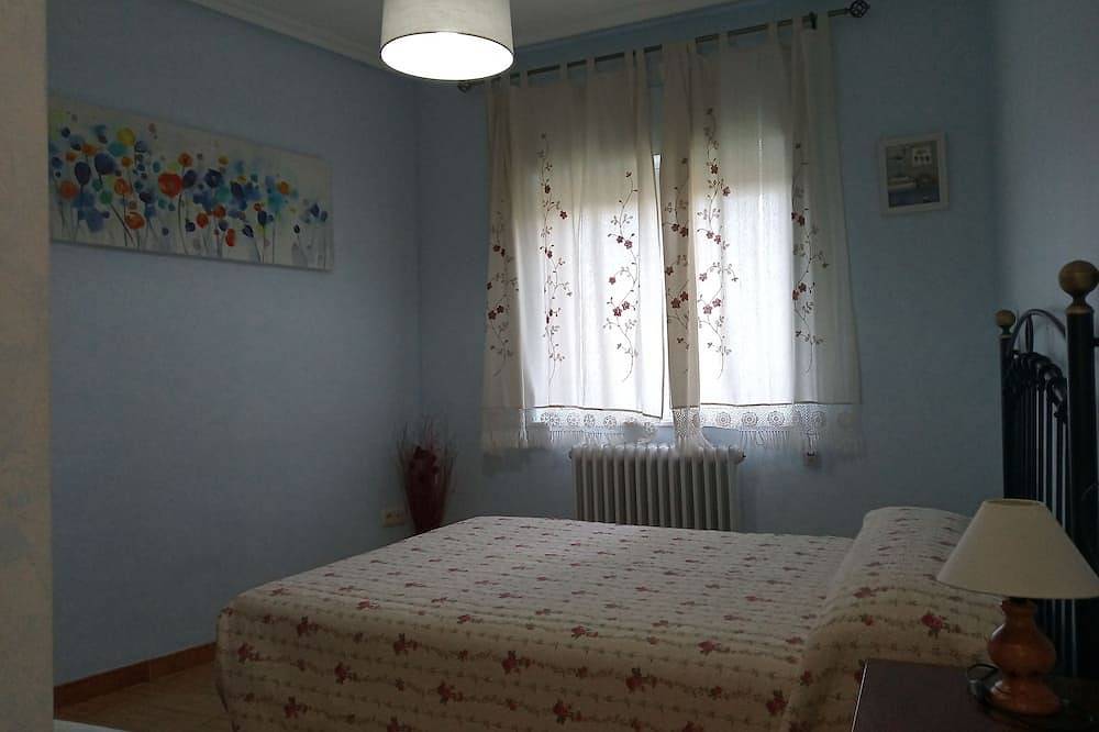 Cottage (full rental) La Fuente de la Covatilla for 8 people in La Hoya, Salamanca Province
