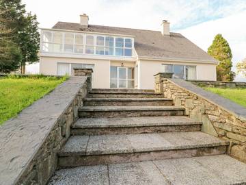 Gîte pour 8 personnes, avec vue et jardin à Kenmare