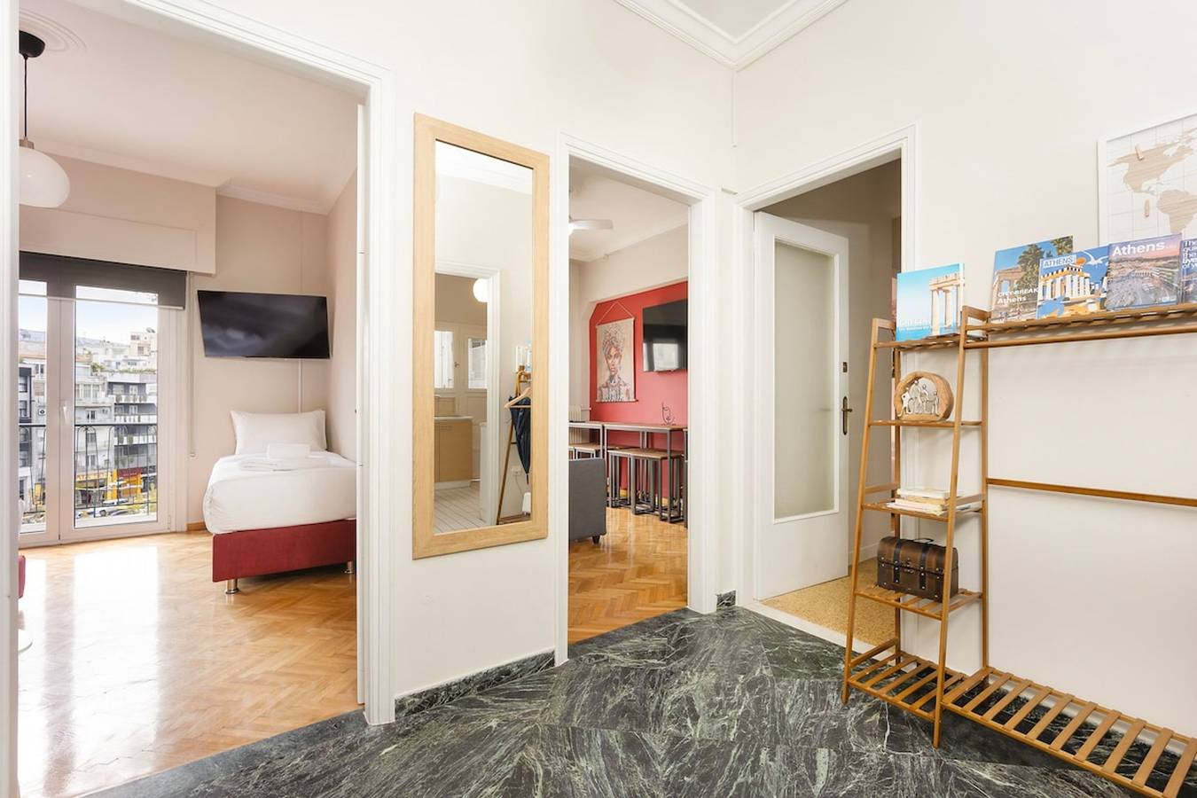 Geheel appartement, · Sunny cozy 3bd apt, just a min away to Acropolis in Centraal deel van Athene, Athene