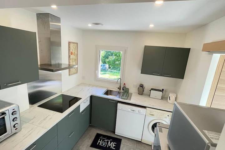 Location de vacances pour 4 personnes, avec piscine ainsi que vue et terrasse, animaux acceptés à Crest - 3