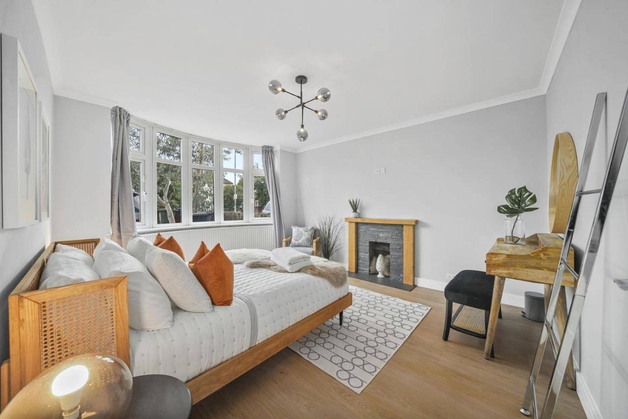 Clarence House-Windsor-Parking-5 bed in Windsor, Berkshire