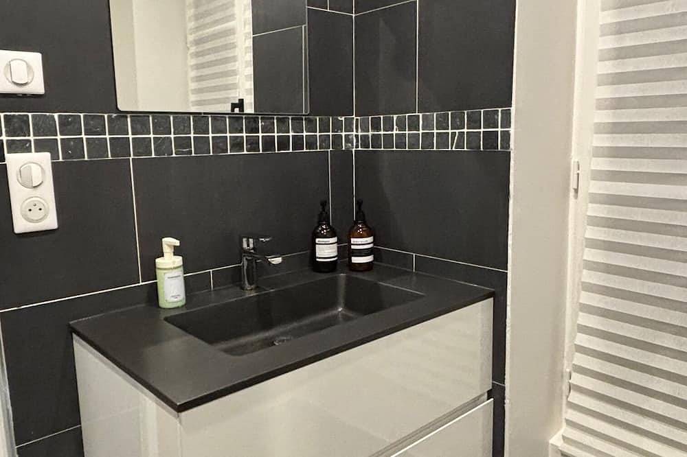 Apartamento entero, Relax 1 Bedroom Apartment Next to les Thermes - Eg01 in Enghien-les-Bains, Valle del Oise
