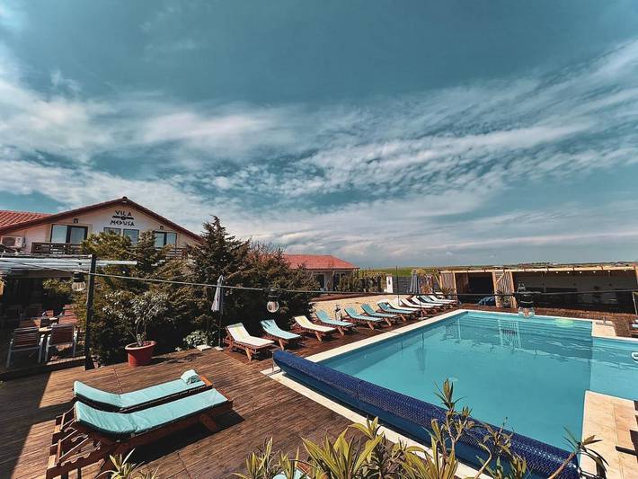 Maison d’hôte pour 2 personnes, avec Terrasse et Jacuzzi ainsi que Jardin et Piscine dans Constanța - 4