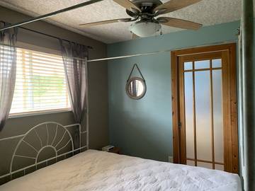 Cottage for 5 People in Shuswap Lake, Canadian Rocky Mountains, Photo 4