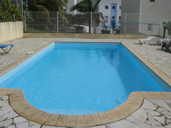 Maison de vacances pour 3 personnes, avec terrasse et piscine