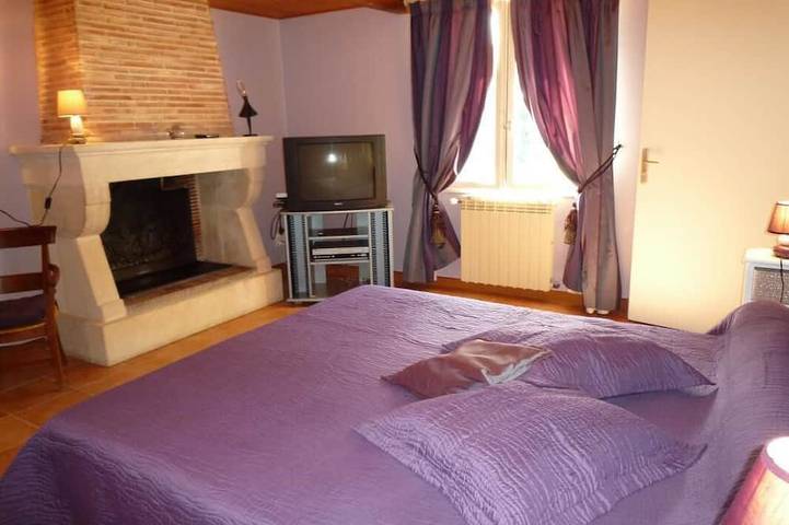 Location de vacances pour 8 personnes, avec piscine et jardin à Sainte-Foy-la-Longue - 2