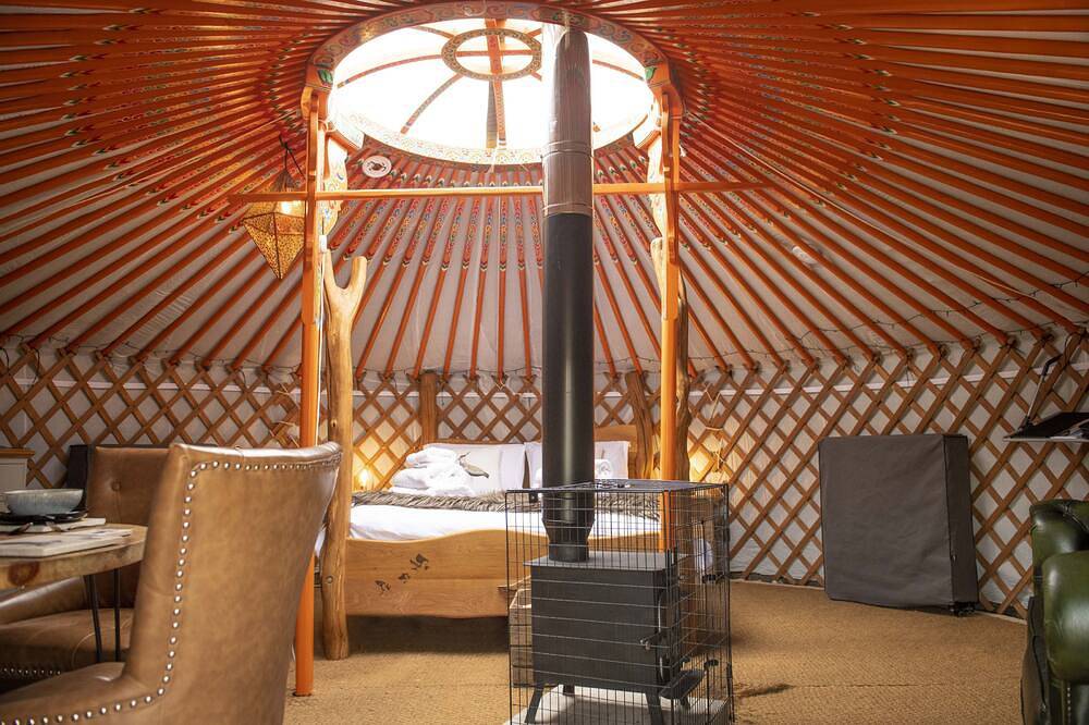 Lapwing Yurt, Askrigg in Yorkshire Dales National Park