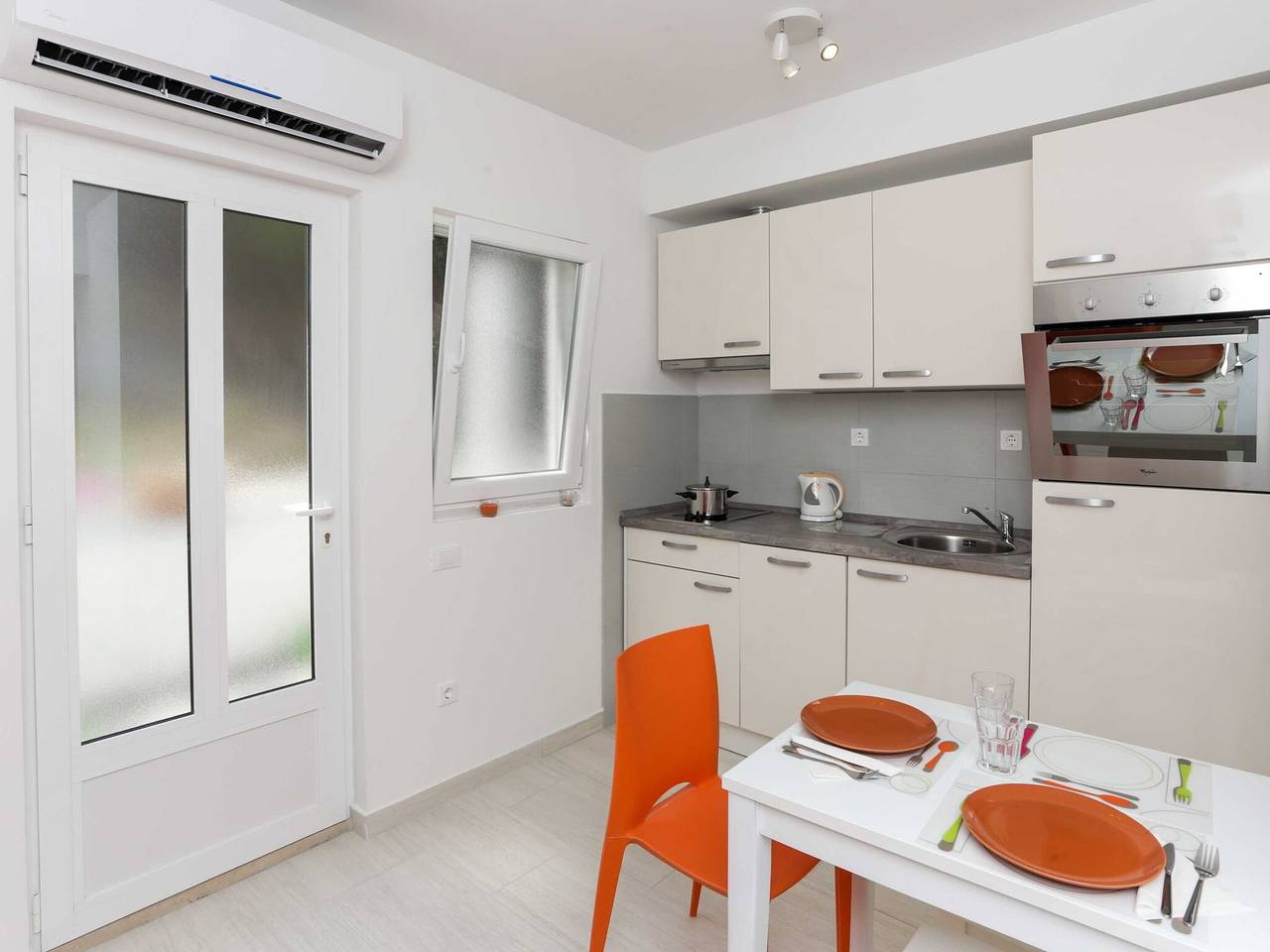 Ganze Wohnung, Apartments Posta - Comfort One-Bedroom Apartment with Terrace and Sea View - Apartman 6 in Mljet