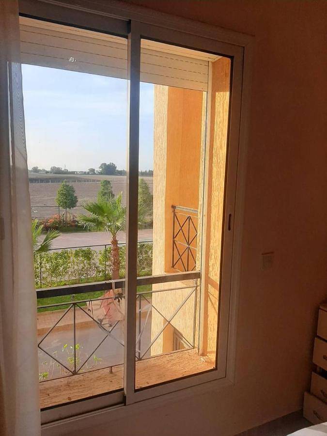 Gîte pour 6 personnes, avec piscine et vue ainsi que jardin et balcon dans Ben Slimane