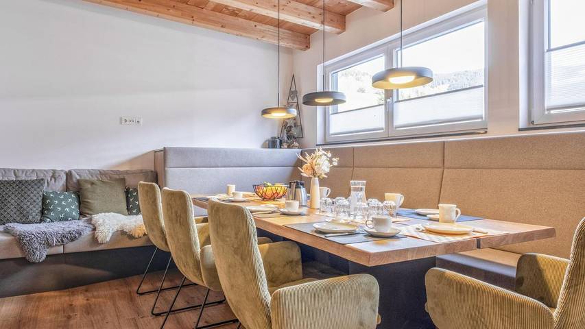 Hütte für 12 Personen, mit Sauna und Balkon in Saalbach - 2