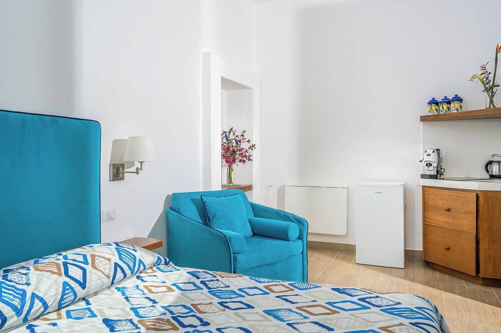 The Ancient Pine Cone Chateau - Light Blue in Meta, Neapel Provinz