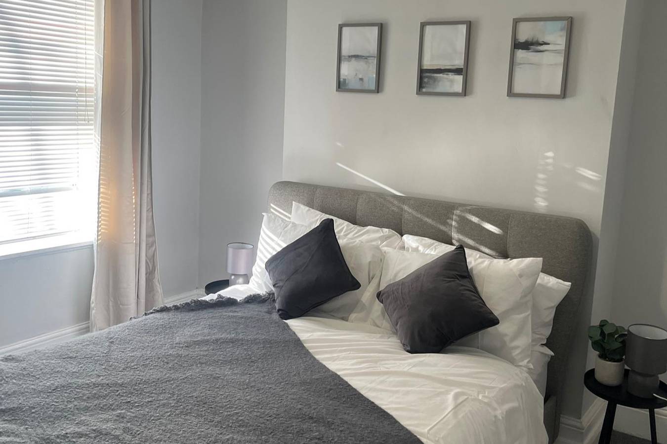 2Bed Sleeps 3 - Central, Near Train Station, Wifi in Dartford, Kent