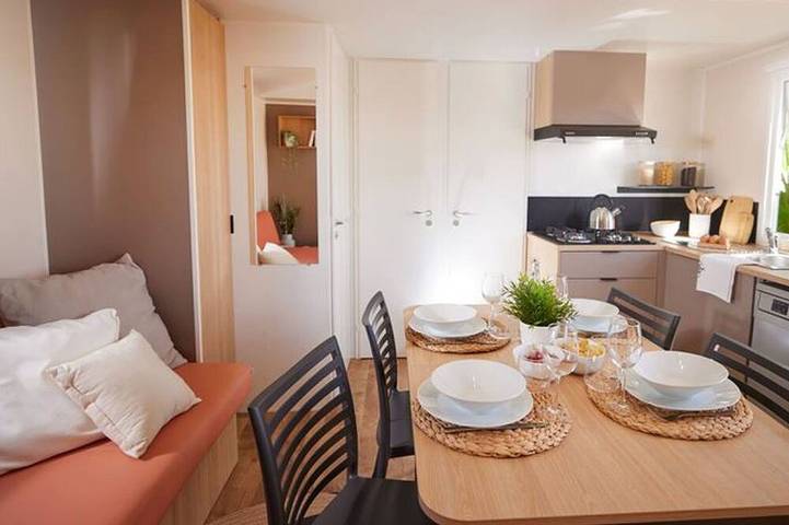 Mobil home pour 7 personnes à La Mothe-Achard