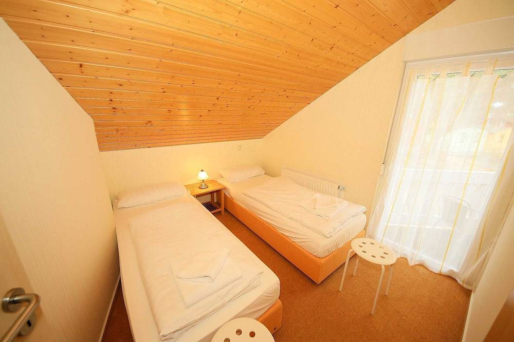 Doppelhaus Nr. 54f mit Terrasse & Balkon - W: Strandhäuser im Dünenweg 54 a - h in Baabe, Rügen