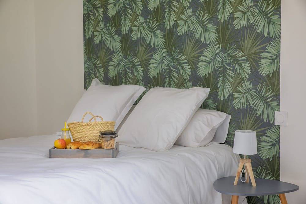 21-Cottage-Family-Ensuite with Shower-Garden view in Bouchemaine, Angers region