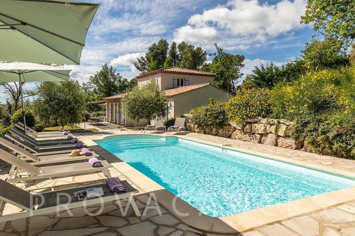 Villa für 12 Personen, mit Pool und Balkon/Terrasse in Fayence