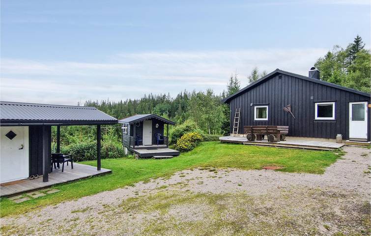 Ferienhaus für 6 Personen mit Garten in Marnardal