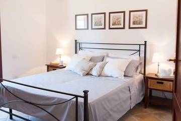 Beach House for 6 People in Domus De Maria, Cagliari Province, Photo 2