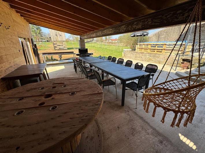 Location de vacances pour 16 personnes, avec Terrasse et Jardin ainsi que Piscine et Sauna à Briaucourt