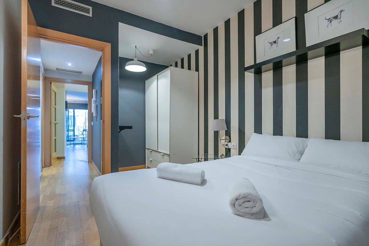 Apartamento entero, Apartamento de vacaciones para 5 personas con balcón/terraza in Centro Barcelona, Barcelona