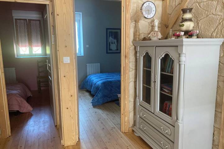 Location de vacances pour 6 personnes, avec terrasse ainsi que sauna et jacuzzi à Espalion - 4