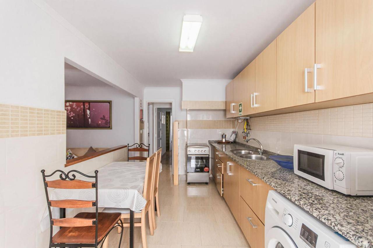 Apartamento inteiro, Two-Bedroom Apartment in Peniche, Leiria distrito