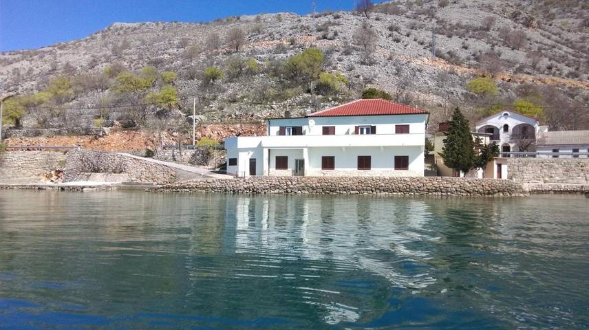 Apartament wakacyjny dla 3 osób, z Balkon i Taras oraz Widok w Lukovo